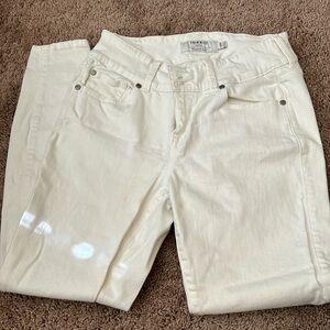 White torrid jeans 10R